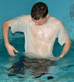 black T-shirt in pool